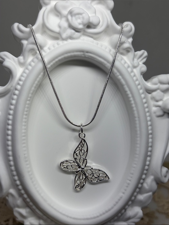 925 Sterling Silver Jewelry - 925 Sterling Silver Filigree Butterfly 20” Chain Necklace Feminine Romantic